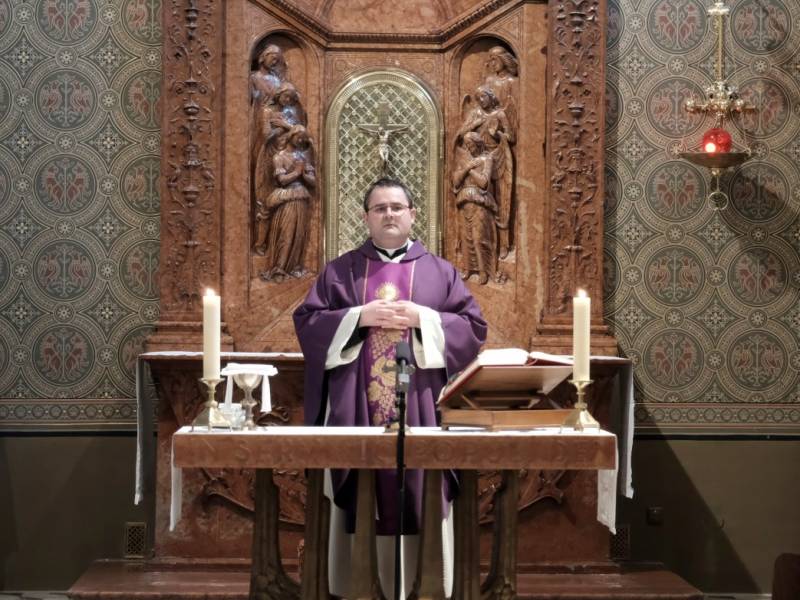 sötétzsolozsma (3).JPG